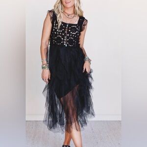 POL from Three Bird Nest  Black Asymmetrical Layered Tulle Dress